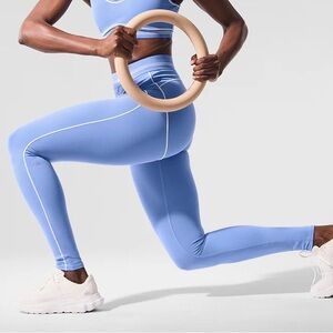 Airbrush High-Waist Heart Throb Legging -
Crystal Clear Blue/White